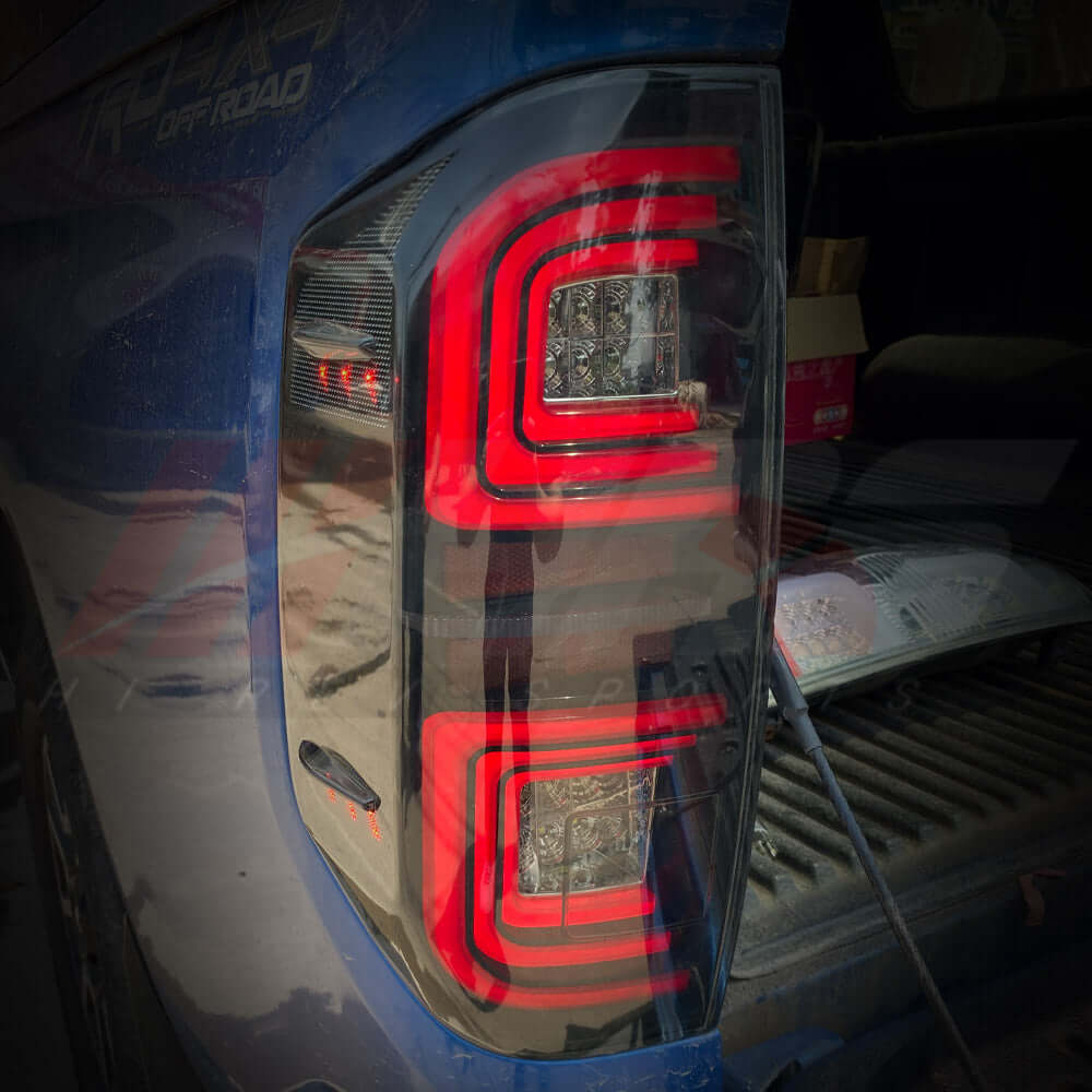 
                  
                    HRS - 2014-21 Toyota Tundra LED Tail Lights - OPEN BOX
                  
                